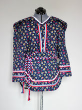 Load image into Gallery viewer, Aujaq Amaut - Navy Floral