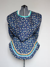 Load image into Gallery viewer, Aujaq Amaut - Navy with teal Floral
